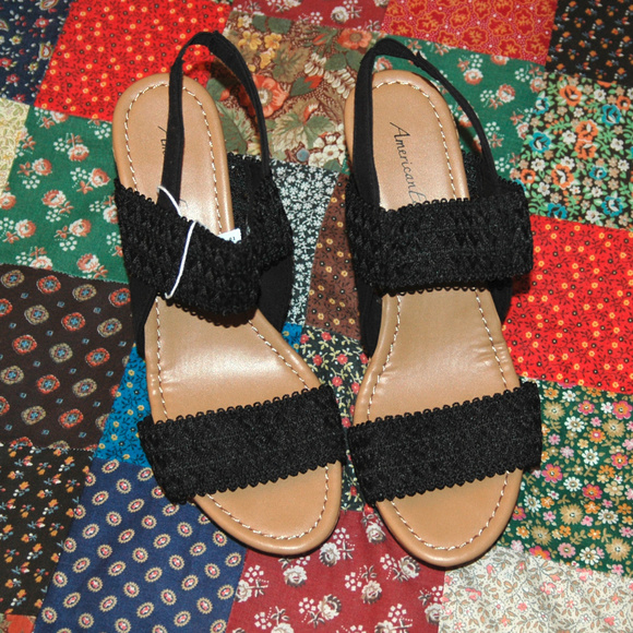 American Eagle Shoes - American Eagle Wedge Sandals Womans Sz 10 New